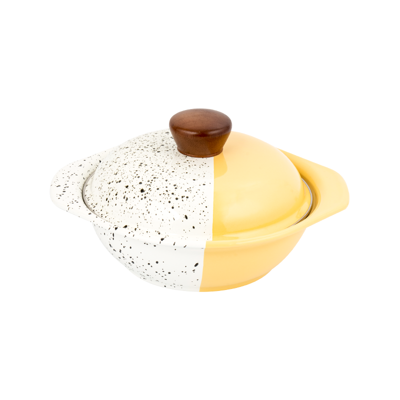 Pote de esmalte em forma de V.